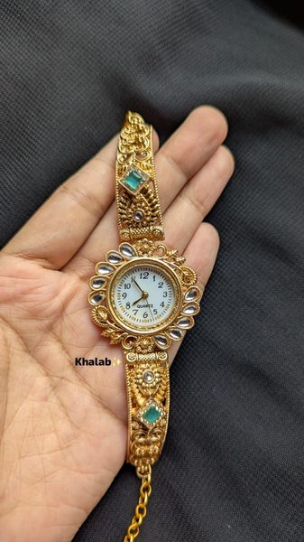 Sky-Blue Bracelet Watch Design 2